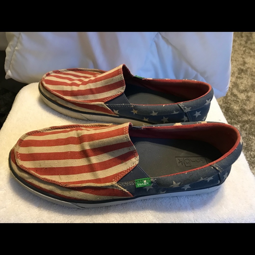 Sanuk slide on American flag shoes